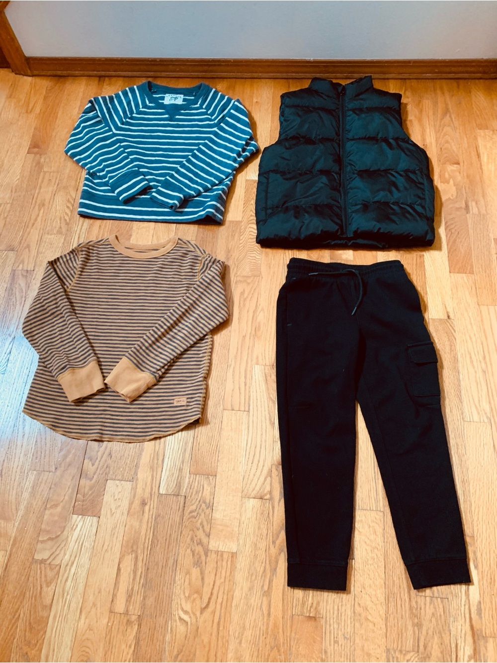 Boys M (8) Set: Crewcut & Gap Striped Sweatshirts, Old Navy Jogger Pants & Vest